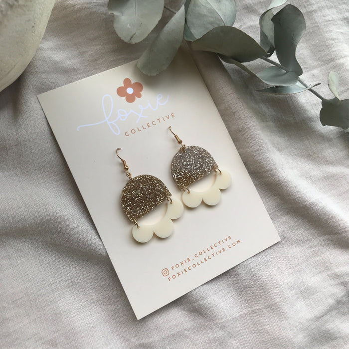 Marlie Earring | Cream/Gold Glitter